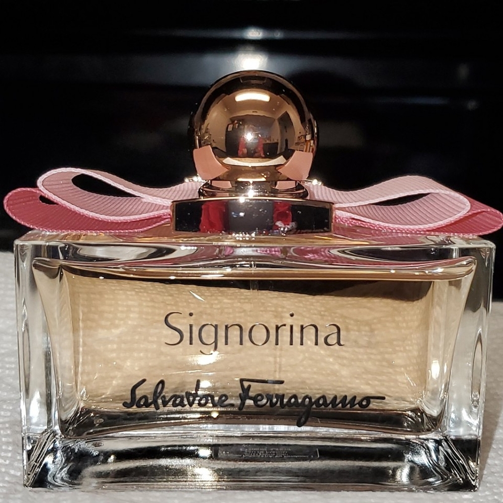 New SALVATORE FERRAGAMO SIGNORINA Eau De Parfum 100ml 3.4fl.oz Made in Italy